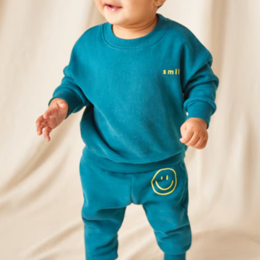 TODDLER TWO-PIECE SMILE SWEATSUIT IN SIZE 18-24M